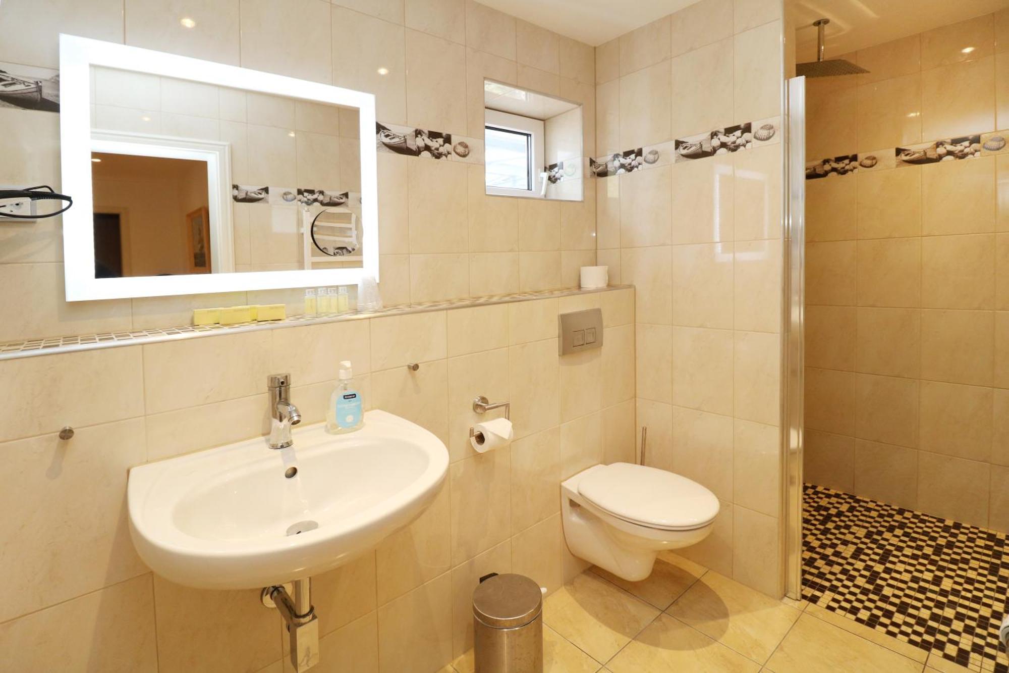 Hotel Wald & Meer Koserow Zewnętrze zdjęcie